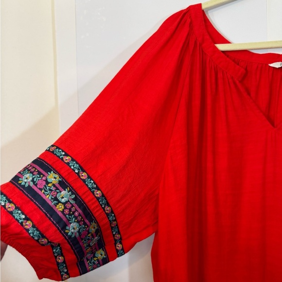 The Pioneer Woman Split Neck Dress, 3X, Scarlet - Picture 7 of 15